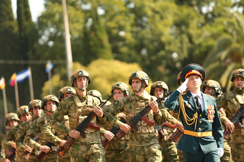 4iq2tc5h. Военный парад в честь 30-летия со Дня Победы и Независимости Республики Абхазия