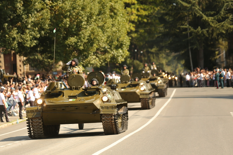 wj_ifyo. Военный парад в честь 30-летия со Дня Победы и Независимости Республики Абхазия