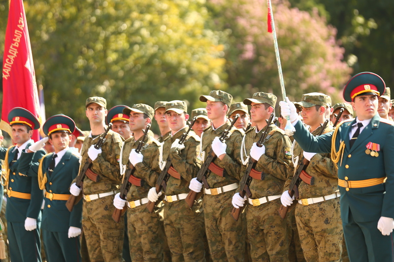 ylv9jfo1. Военный парад в честь 30-летия со Дня Победы и Независимости Республики Абхазия