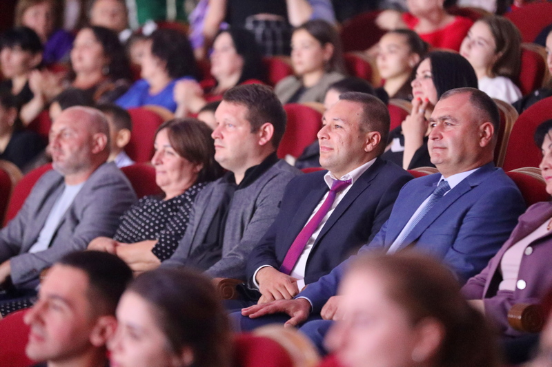 Алан Гаглоев посетил открытие очередного сезона конкурса «Дзырд»