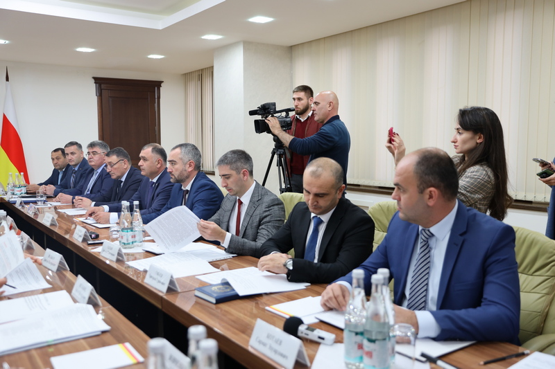 5g_m2yo. Алан Гаглоев: «Благодаря МПК эффективно решаются задачи в социально-экономической сфере Республики Южная Осетия»