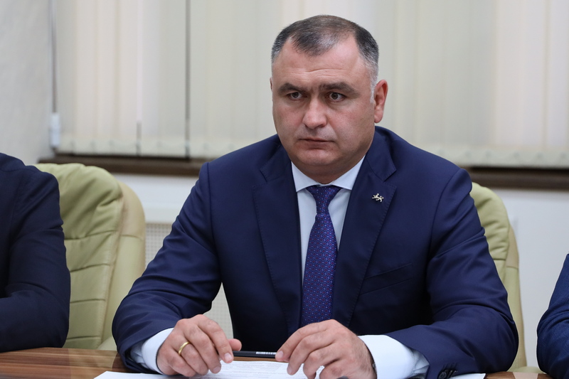 cfn43i3f. Алан Гаглоев: «Благодаря МПК эффективно решаются задачи в социально-экономической сфере Республики Южная Осетия»