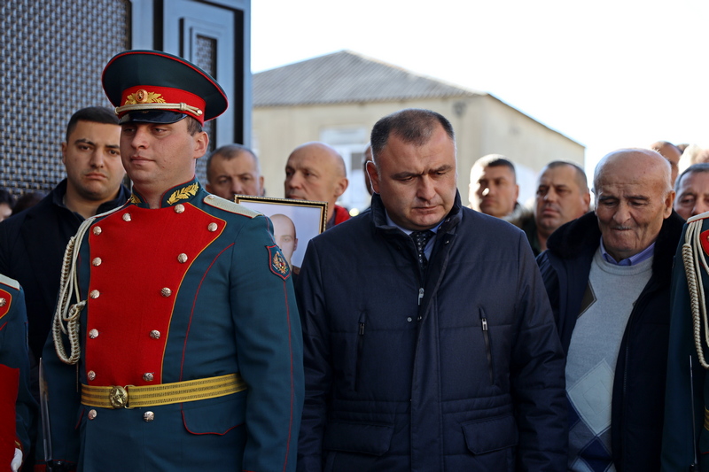 Южная Осетия простилась с Азаматом Бестаевым