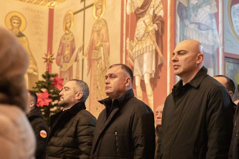 8fesohzg. Алан Гаглоев поздравил православных христиан со светлым праздником Крещения Господня