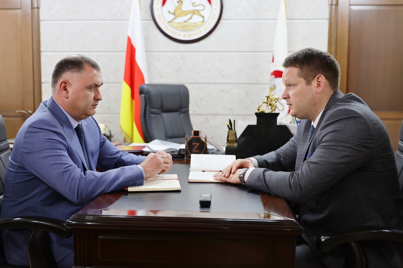 Встреча с Министром образования и науки Асланом Лолаевым