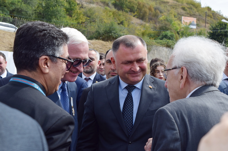 bqct01to. Алан Гаглоев: «I МЭФ – свидетельство того, что Южная Осетия твердо стоит на ногах и уверенно смотрит в будущее»