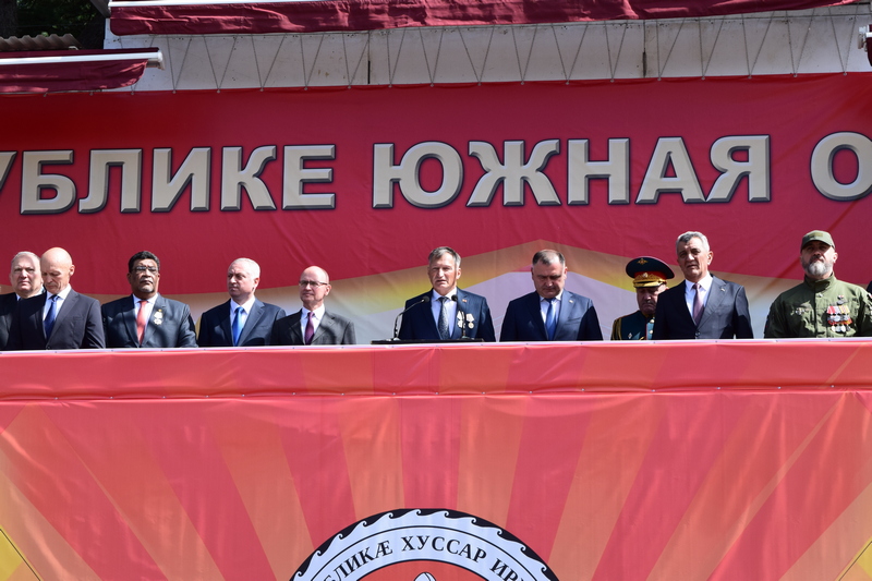 eanwt5zv. Военный парад в честь празднования 35-й годовщины Республики Южная Осетия