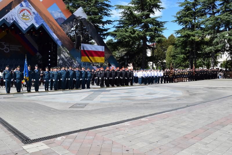 pi20kexk. Военный парад в честь празднования 35-й годовщины Республики Южная Осетия