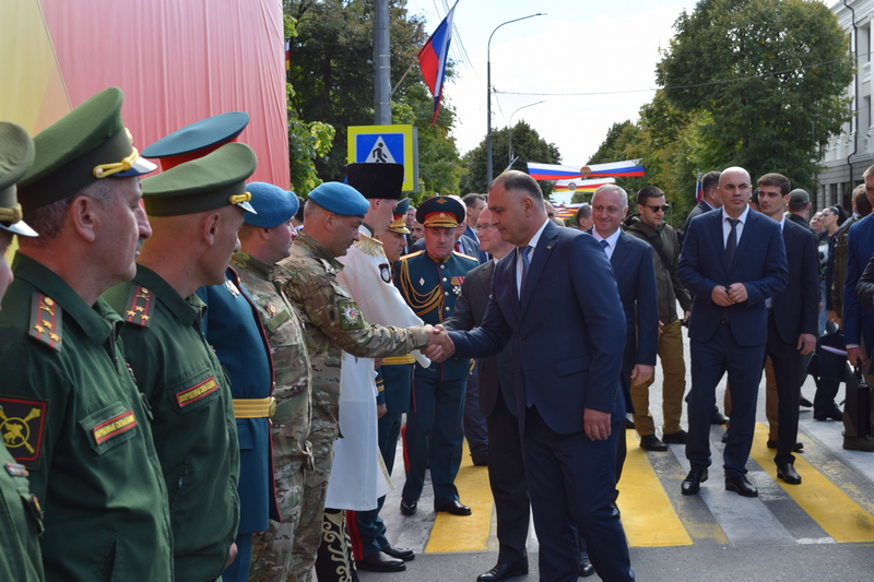 ul1uzd_7. Военный парад в честь празднования 35-й годовщины Республики Южная Осетия