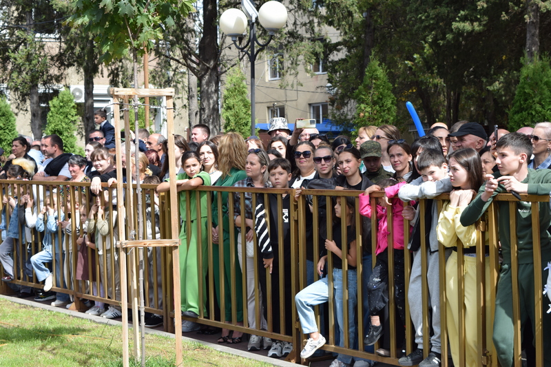 xvh1wu8i. Военный парад в честь празднования 35-й годовщины Республики Южная Осетия