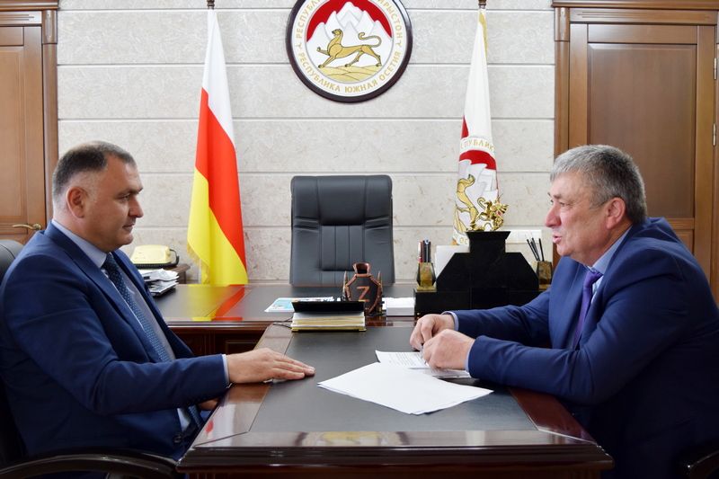 xzao8ezc. Встреча с Министром сельского хозяйства Вахтангом Мамитовым