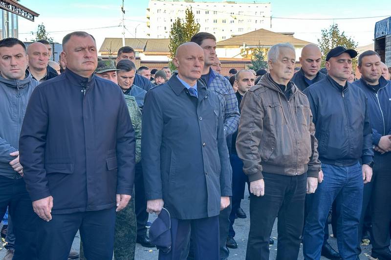 3qpn369_. Южная Осетия простилась с Вадимом Габараевым