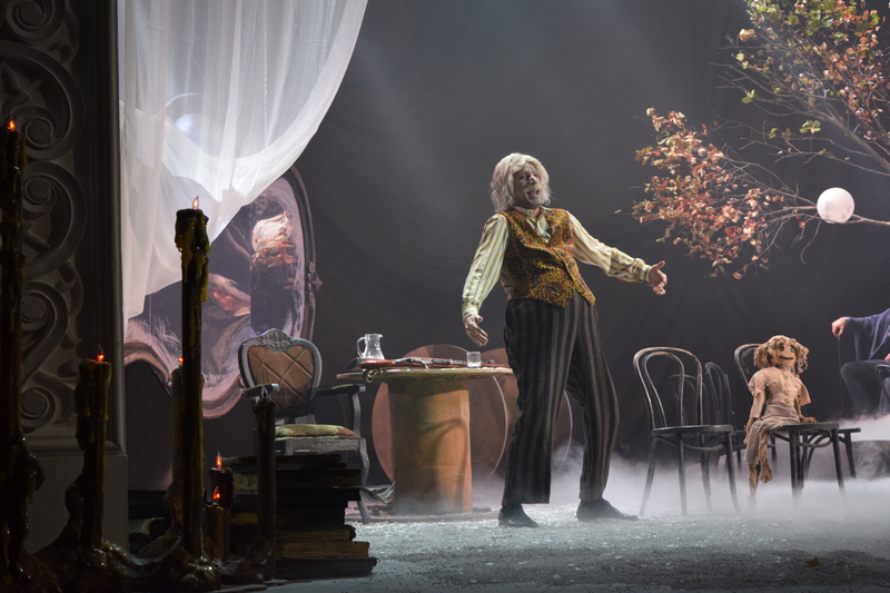 7ugxqvh. Алан Гаглоев посетил премьеру спектакля «Иванов»