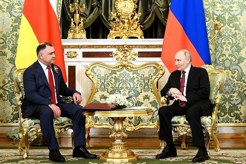 Владимир Путин поздравил Алана Гаглоева с наступающим Новым годом и Рождеством