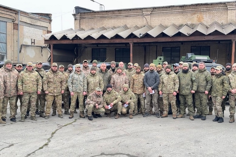 Алан Гаглоев посетил зону СВО и встретился с бойцами из Осетии