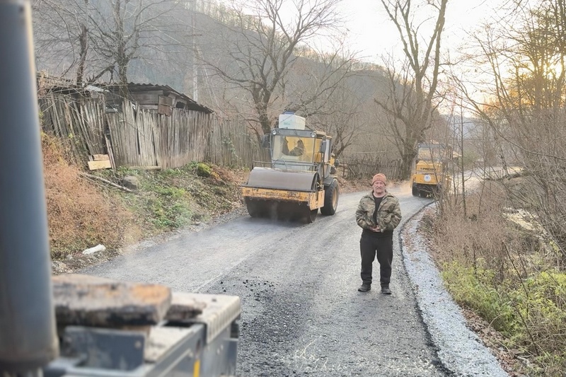 Screenshot. Алан Гаглоев ознакомился с ходом работ по газификации Квайсы⠀