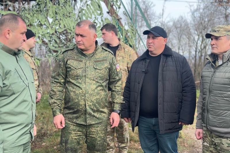 Алан Гаглоев проверил ремонт дороги в селе Уиста (Цнелис) Знаурского района