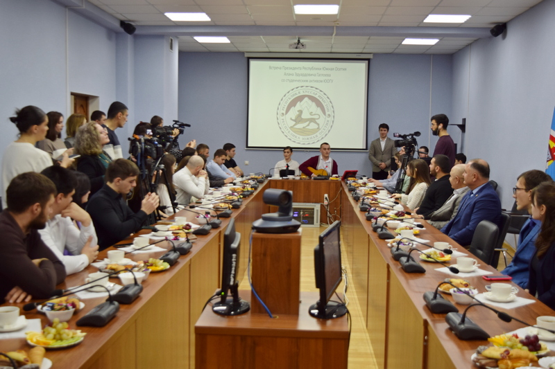 Алан Гаглоев: «Будущее республики – в руках образованной и инициативной молодежи»