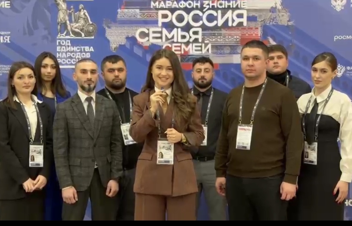 Молодежь поздравила Алана Гаглоева с Днем рождения