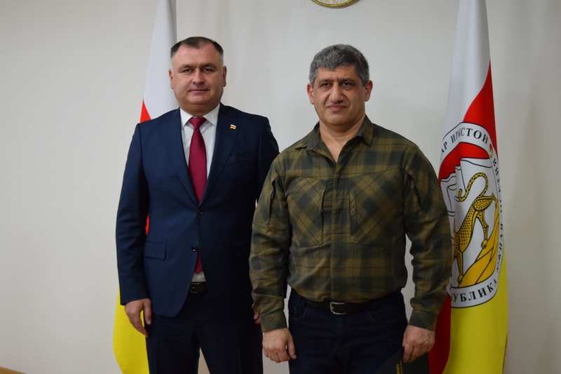 fgps7mnr. Алан Гаглоев: «Сберегательный банк – ключевой элемент финансовой системы страны»