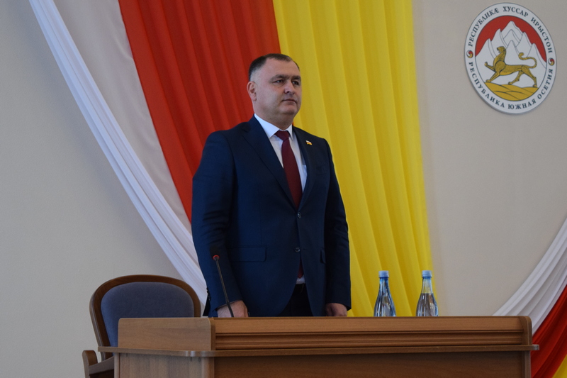 Алан Гаглоев: «Конструктивный диалог между двумя ветвями власти есть!»