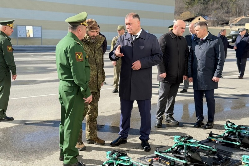 Алан Гаглоев передал Министерству обороны партию БПЛА