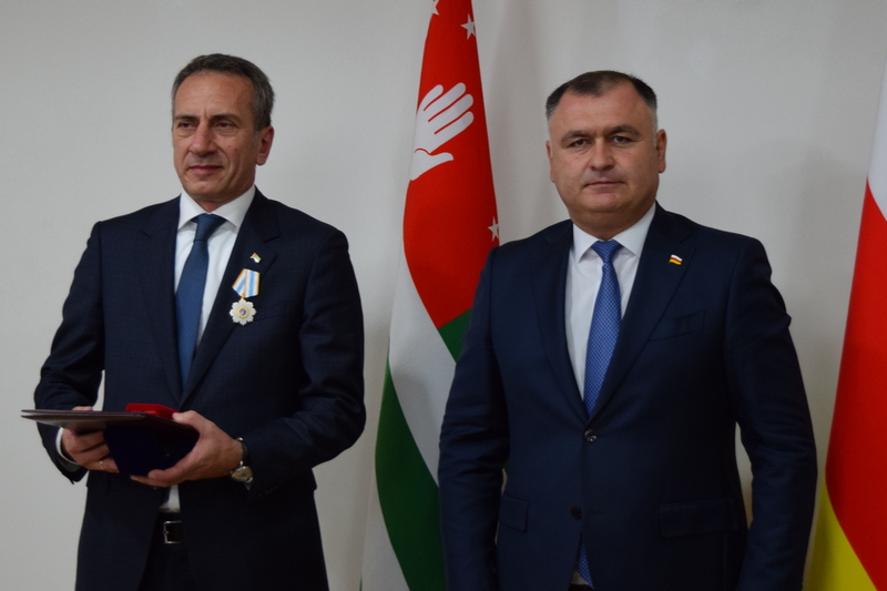 ytt1qx_r. Встреча с Министром иностранных дел Республики Абхазия Олегом Барцицем