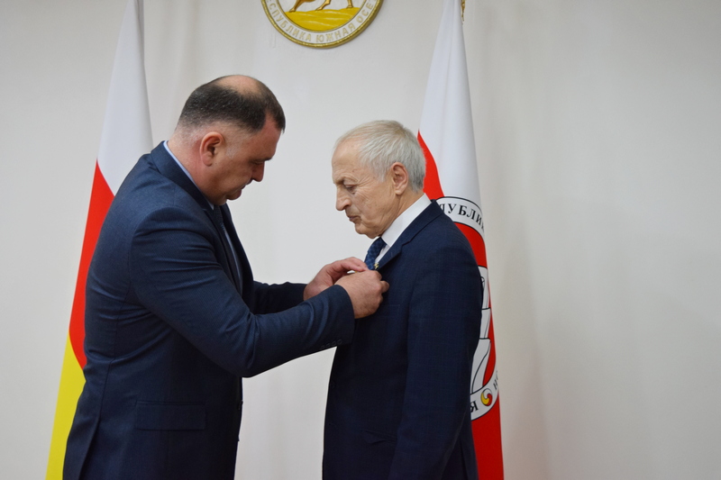 qfi3350. Встреча с представителями Международного общественного движения «Высший Совет осетин»