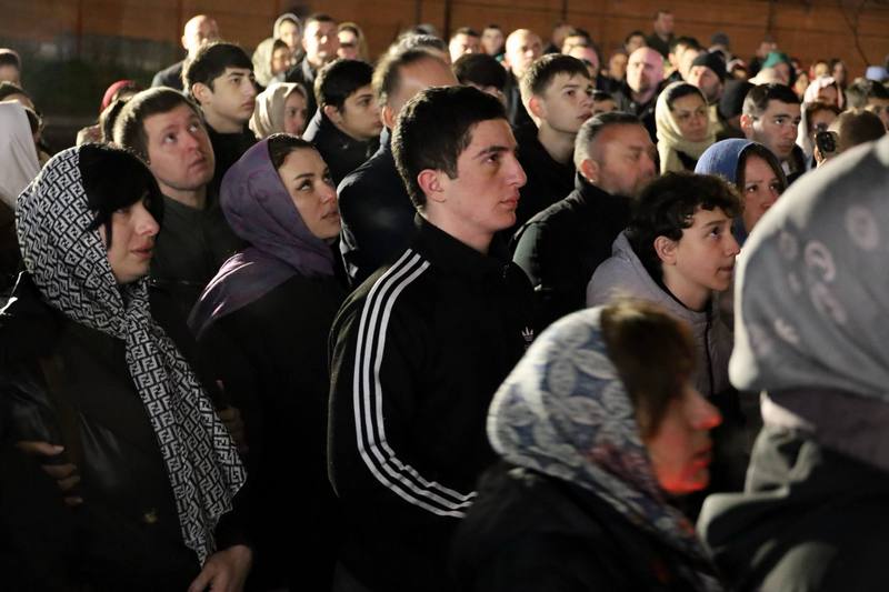 kyjdzwy. Алан Гаглоев посетил праздничные богослужения в храмах Цхинвала