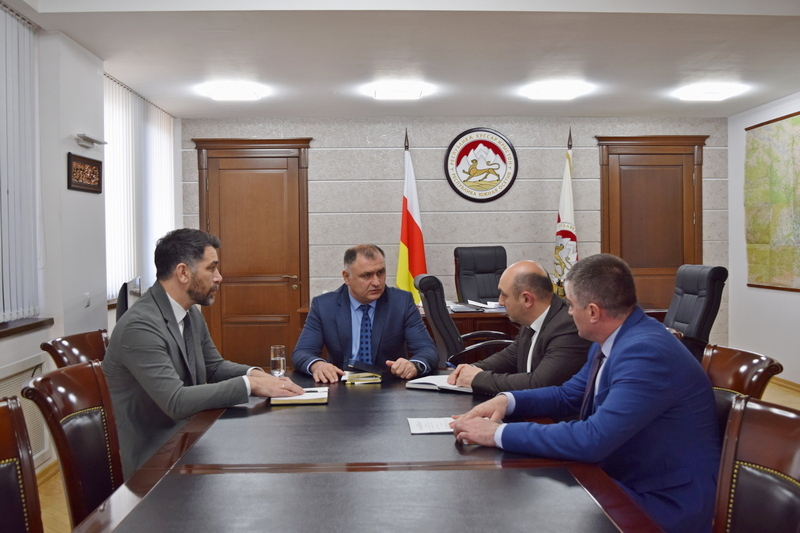 Встреча с Первым заместителем Председателя Правительства Константином Джиоевым и Министром культуры Григорием Мамиевым