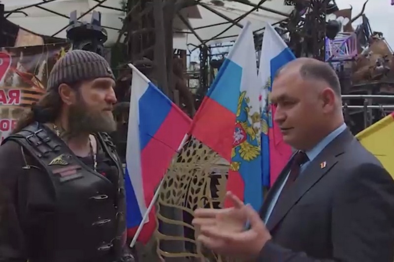 Screenshot. Алан Гаглоев посетил штаб «Ночных волков» в Москве