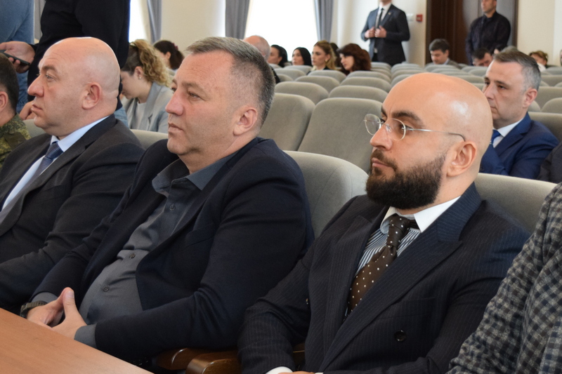 rqu7d5yw. Алан Гаглоев: «Договор выводит отношения с Российской Федерацией на уровень глубокой и системной интеграции»