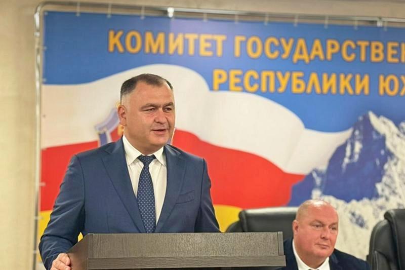 s42i7wp1. Алан Гаглоев: «Сотрудники КГБ стоят на страже конституционного строя»