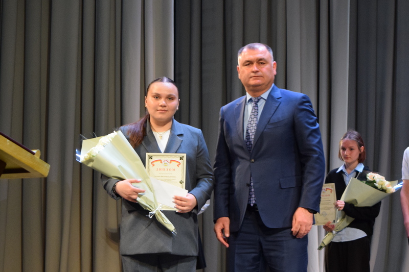 s5kuoo_3. Алан Гаглоев: «За каждым сочинением – уважение к подвигу старших поколений и желание сохранить память о героях своего народа»