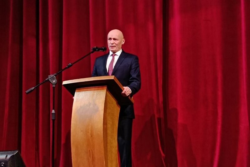3ms0lkwb. Алан Гаглоев посетил концерт ансамбля «Ставрополье»