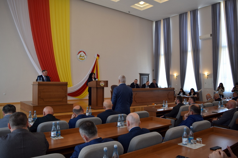 5upr_sf2. Парламент дал согласие Президенту на назначение Марата Камболова на должность Председателя Правительства
