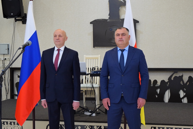 Алан Гаглоев посетил торжественный прием по случаю празднования Дня России