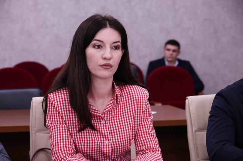 kzq_48a7. Марат Камболов провел совещание Правительства
