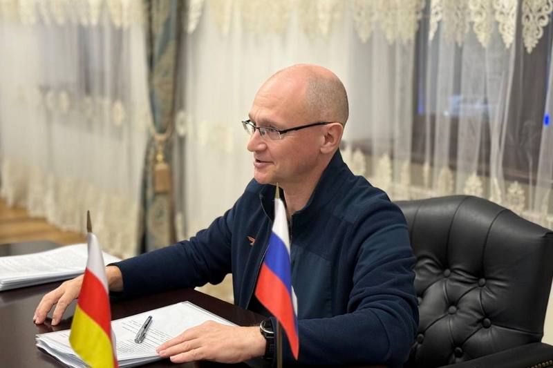 t5ypiii0. Марат Камболов обсудил с Сергеем Кириенко вопросы развития Южной Осетии⠀
