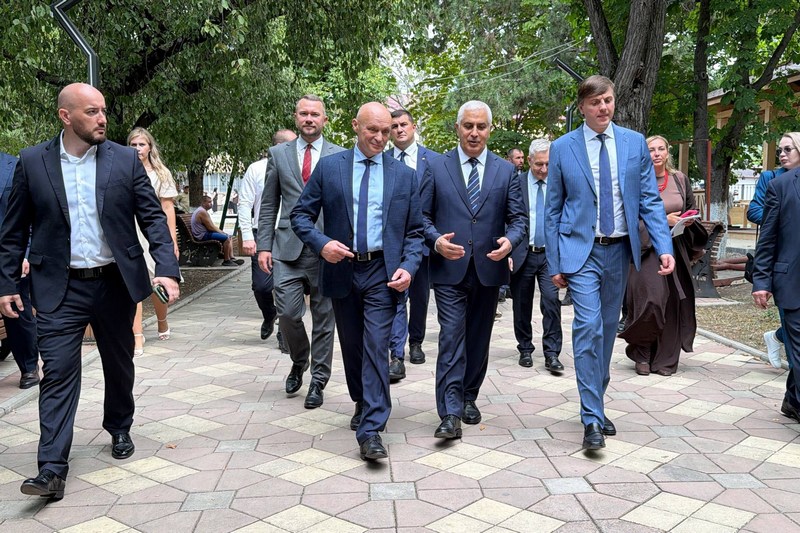 9ty4mxxj. Марат Камболов принял участие в Республиканском педагогическом совете