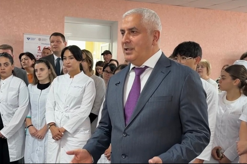 Цхинвальское медицинское училище получило более 1400 единиц оборудования и инвентаря