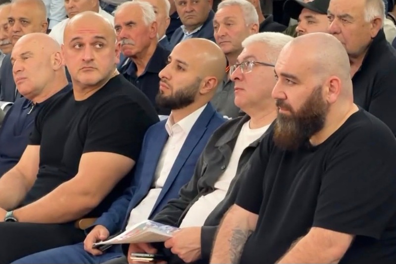 rwrhg2oi. Встреча с гражданами Южной Осетии, проживающими на территории Северной Осетии