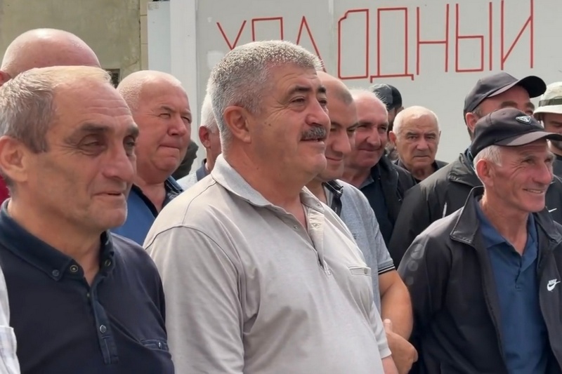 Screenshot. Марат Камболов встретился с коллективом ГУП «Энергоресурс»