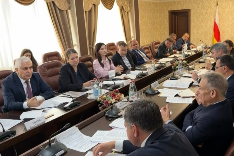 Марат Камболов провел совещание с делегацией Министерства экономического развития России