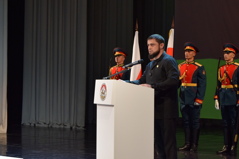 w3b4envv. Церемония инаугурации Президента Республики Южная Осетия Марата Камболова